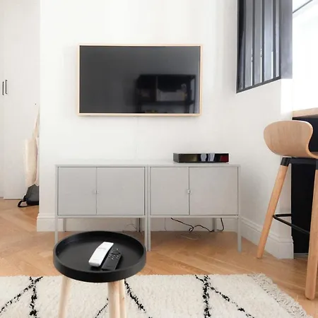 Apartment Beautiful Bright Apt In Bel-Air District 12Th *
