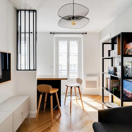 Beautiful Bright Apt In Bel-Air District 12Th Apartment